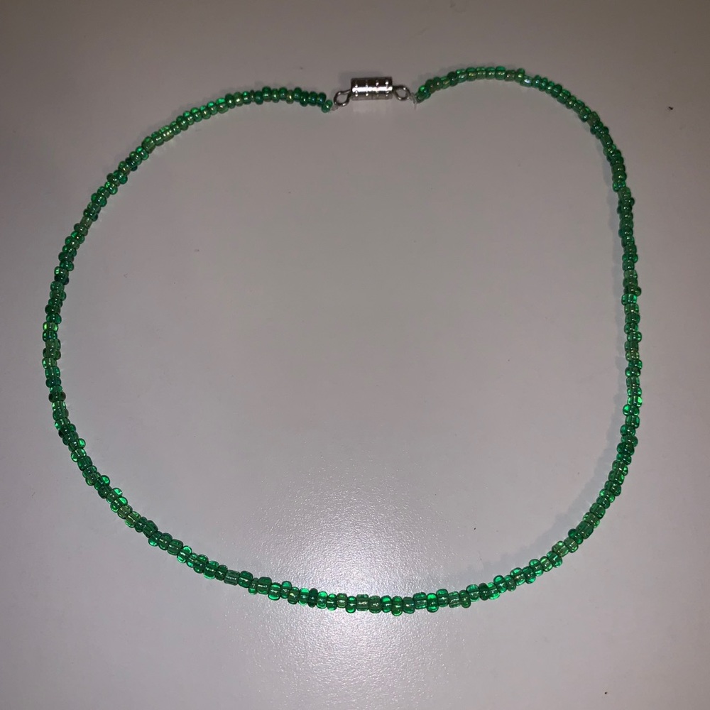 Light green seed bead choker